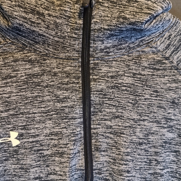 Under Armour 1/4 Zip Long Sleeve Light Weight Women's Jacket - Picture 5 of 8